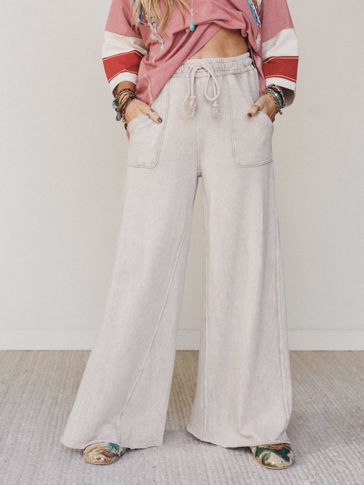 Relaxing Robin Wide Leg Pant - New Taupe