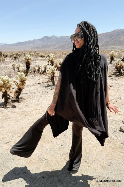 Wren Tunic and Cher Flare Set - Black